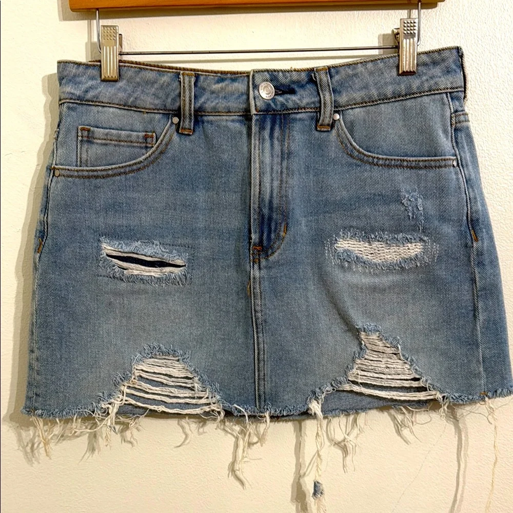 PACSUN Ultra Distressed Mini Jean Skirt Womens Size 26 Denim Raw Hem Y2K - Picture 3 of 10